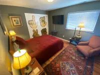 My Big Art Project Hotels in Santa Rosa