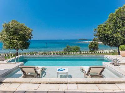 Luxury Beach Villas Porto Bus