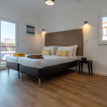 LV Premier La2 Pool, AC, Garden, Sea View