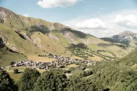 Les Cèdres Hôtel - Restaurant - Spa Hotels in Vaujany