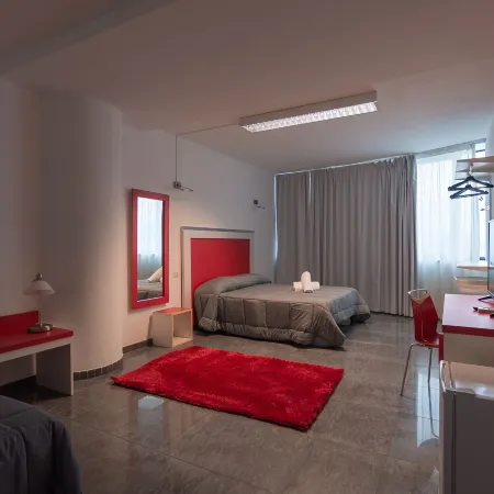 Delta Rooms