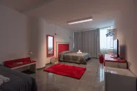 Delta Rooms
