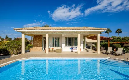 Cape Greco Villa Anastel 2 Отели рядом с достопримечательностью «Морские пещеры-гроты Айя-Напы»