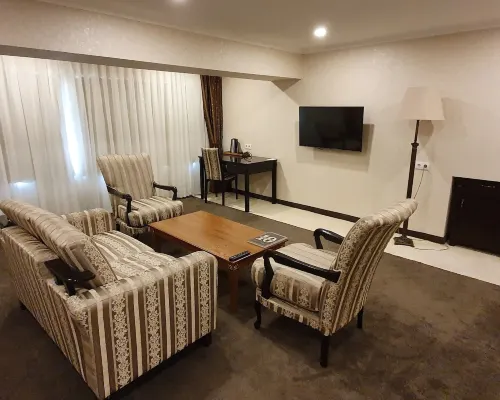 Grand Mir Hotel Zimmer Photos