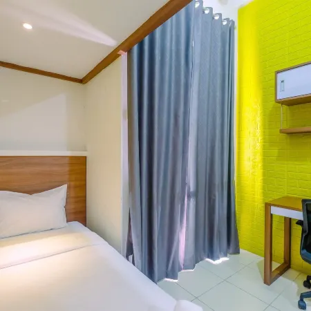 Cozy Studio with Bunk Bed at Dave Apartment Near UI