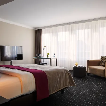 Boston Hotel HH Отели рядом с достопримечательностью «Шанценпарк»