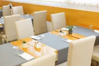 Daniya Denia Spa & Business - breakfast