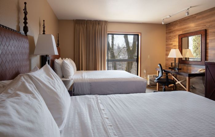 Riverside Inn