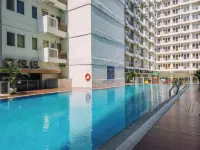 Homey and Comfy 2Br Sentul Tower Apartment