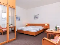 Hotel Astra Các khách sạn gần Sân vận động Eden