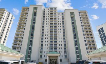 Silver Beach 506 is a Gorgeous Gulf Front 4 Br with Free Beach Service - Sleeps 8 by RedAwning