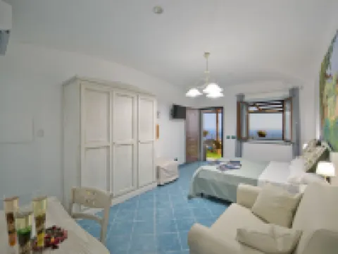 La Mela Blu Ξενοδοχεία στην πόλη Φουρόρε