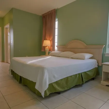 Americana Princess Suites/Condos