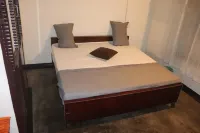 Piggy Hostel Varkala