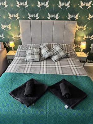 Traeth Rooms - parkir