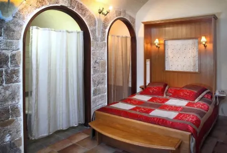Akkotel-Boutique Hotel Отели в г. Misgav Regional Council