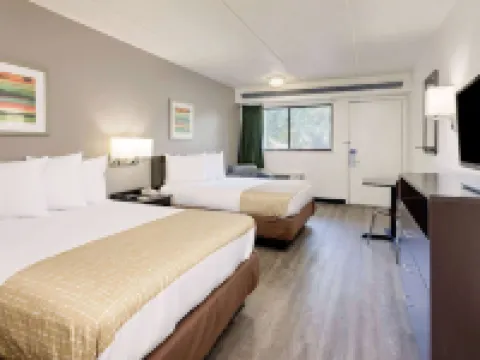 Travelodge by Wyndham College Park Hotels in College Park