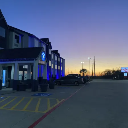 Crystal Inn