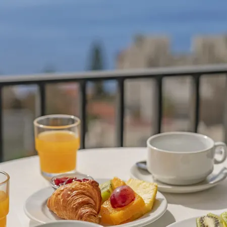 Dorisol Buganvília Studio Hotel