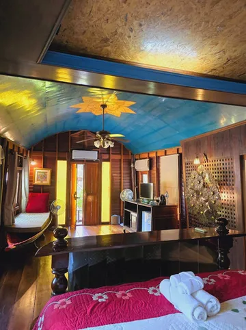 รูปภาพของแก่งกระจาน โบ๊ทเฮ้าส์ พาราไดซ์ รีสอร์ท