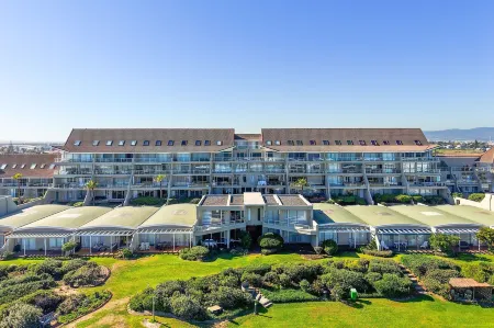 Dolphin Beach H301 by Host Agents