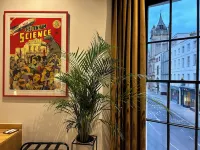 新月廣場曼斯利酒店
