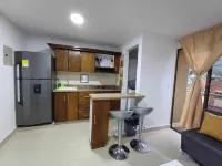 Apartamento布里薩康佩斯特雷 鄰近Calcetería Number One的酒店