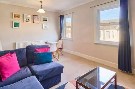 Host & Stay - Westbrook Road Отели рядом с достопримечательностью «Shell Grotto»