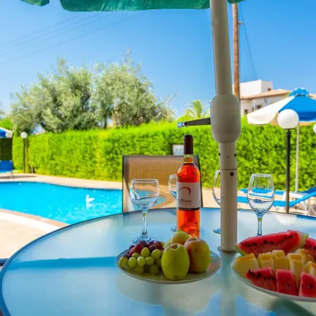 Villa Fostira Large Private Pool Walk to Beach A C Wifi Eco-Friendly - 2402