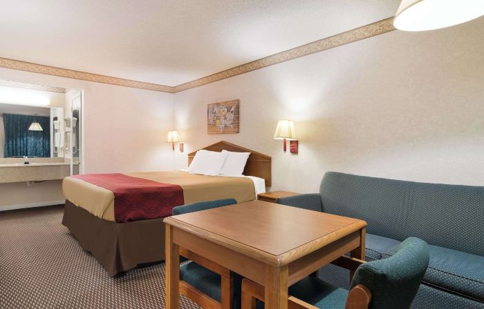 Econo Lodge Calhoun North Damascus