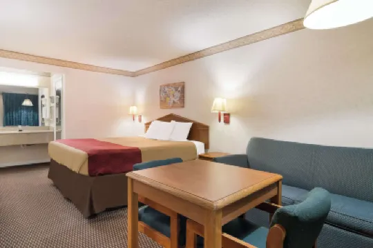 Econo Lodge Calhoun North Damascus Hotels in Calhoun