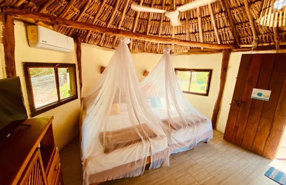 亞爾卡比小屋酒店