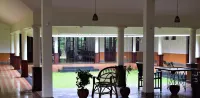 3 Hills County Hotels in Kalpetta
