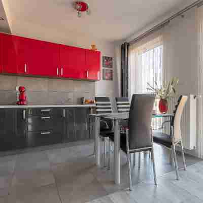 Apartment Metropolia Typu Deluxe Airport Rooms