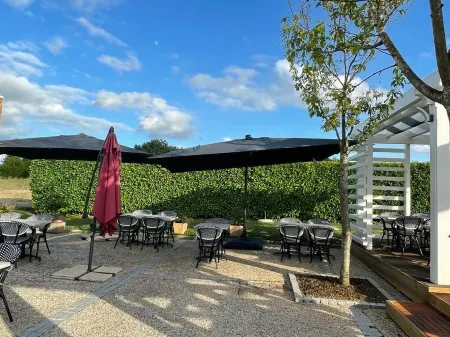 Brit Hotel la Bonne Etape Отели в г. Арньер-Сюр-Итон