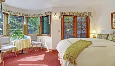Babbling Brook Inn Hotels in Santa Cruz