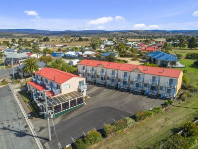 AMOS HOUSE MOTEL