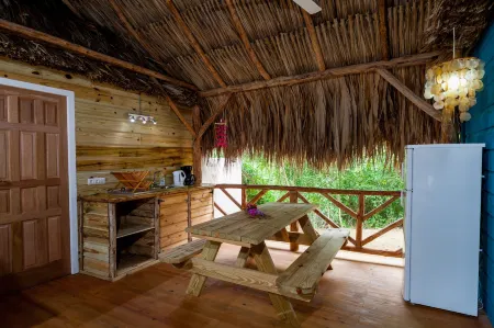 Mondi Lodge Отели рядом с достопримечательностью «Curaçao Rif Mangrove Park»