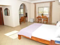 Hotel Ghis Palace Hotels near Paroisse Sainte Lucie de Baguida