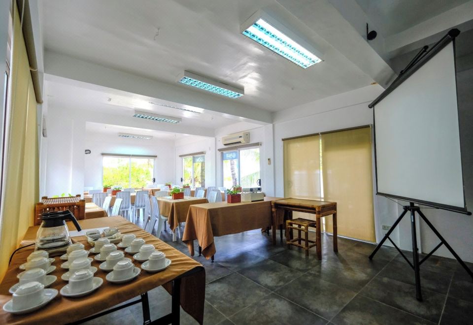 말라파스쿠아 엑소틱 아일랜드 다이브 & 비치 리조트 수영장