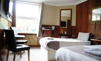 Cricklewood Lodge Hotel