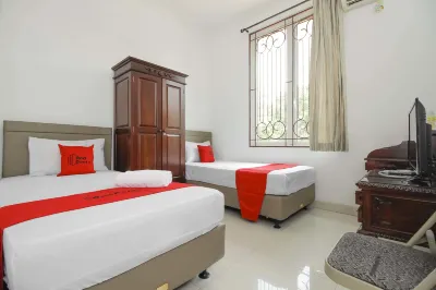 RedDoorz @ Permata Sari Karawaci Hotels in Jatiuwung
