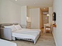 Hotel Spot Family Suites โรงแรมใกล้ตลาดโบลเฮา