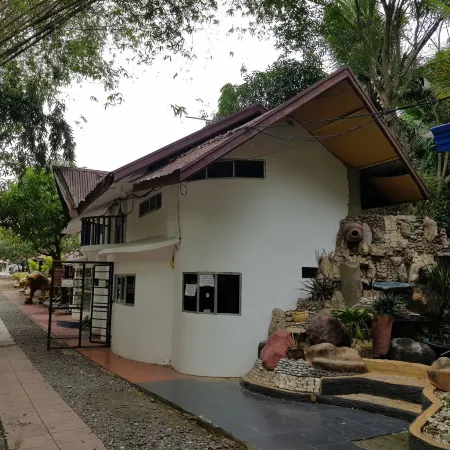 Nipa Hut Resort