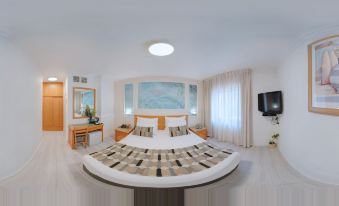 Armon Hayarkon Hotel