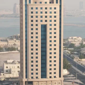 レタジ アル ラヤン Regency Residence周辺のホテル