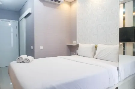 Stylish Studio Apartment Connected to Ciputra World Mall at the Vertu