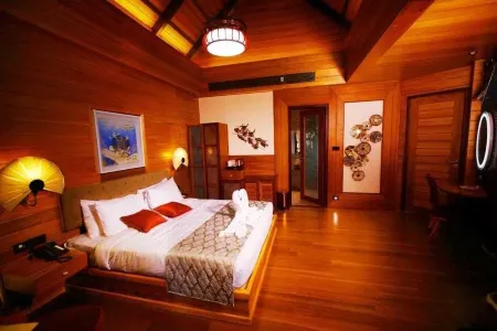 Sandyy Wavess Beach Resort