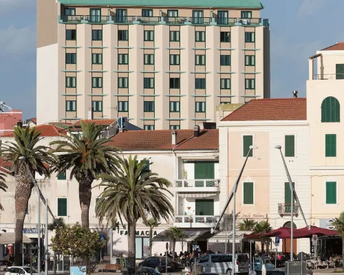 Hotel Catalunya Hotels near Alghero Marina