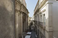 Maecò Ortigia B&B